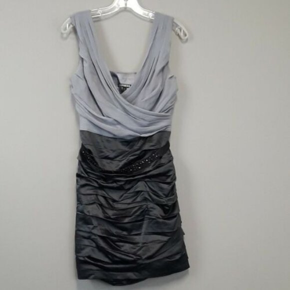EXPRESS GRAY AND BLACK RUFFLE COCKTAIL DRESS 6 - Picture 2 of 3